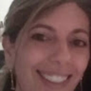 Meet your Posher, Zeina